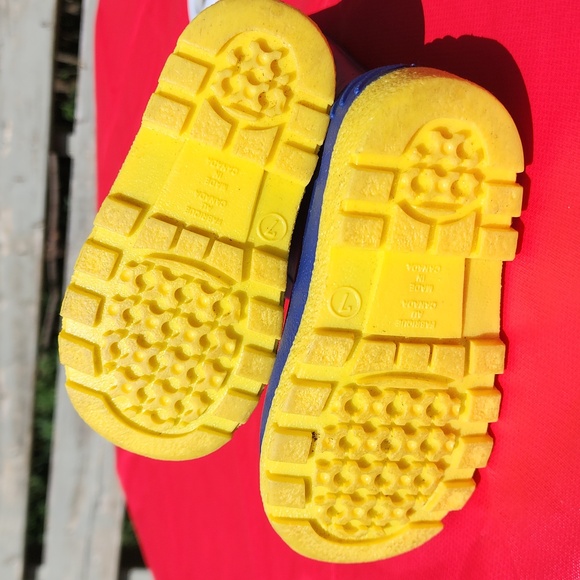 Weather Spirits Toddler Rain Boots Blue and Yellow Size 7 - Picture 6 of 9
